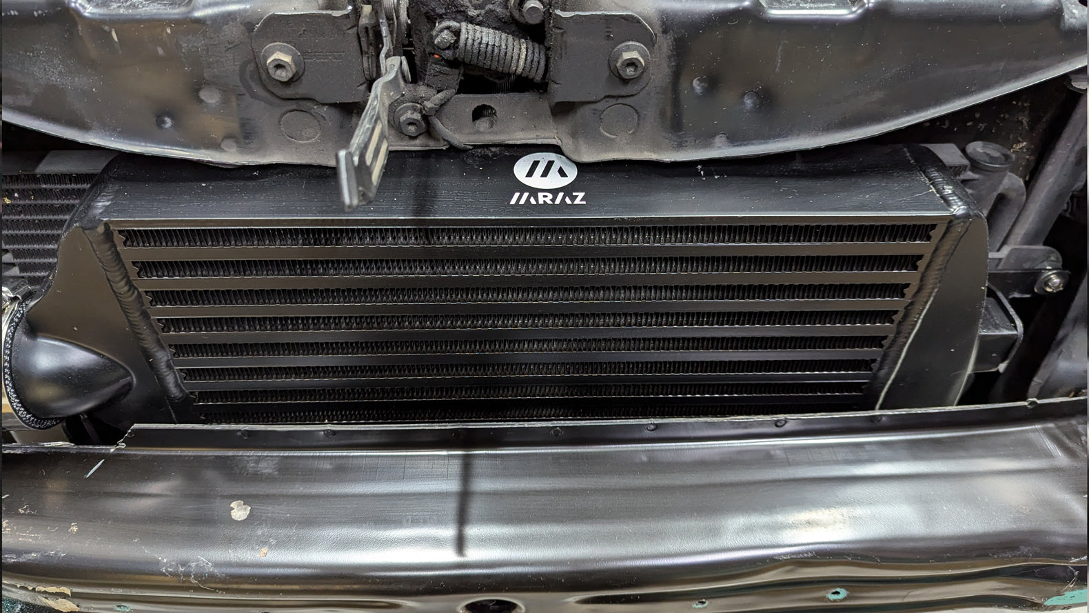 Kit de Intercooler Plug&Play con Mangueras Siliconadas: La Mejor Solución para Mejorar tu Rendimiento de Forma Fácil y Efectiva